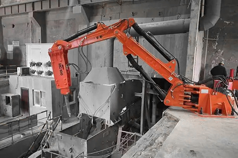 Rockbreaker Boom System | Application In Sand and Gravel Aggregate Industry.