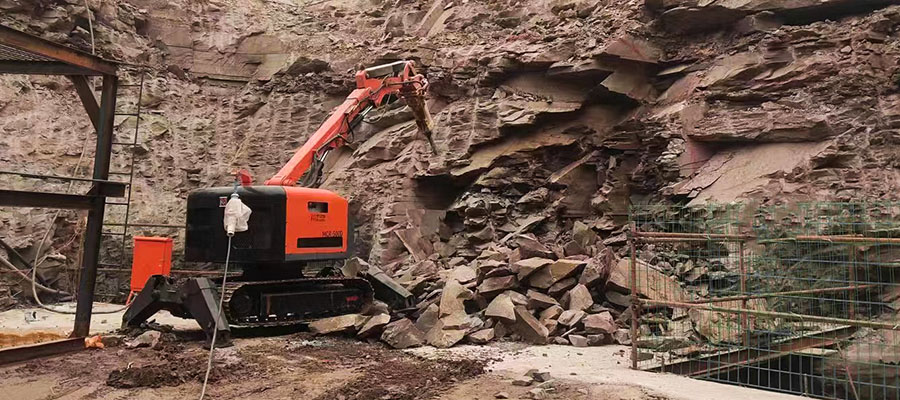 concrete demolition robots