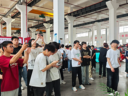 Enhancing School-Enterprise Collaboration: Anhui Science and Technology University Students Participate in Enlightening Internship at Hitech Intelligent