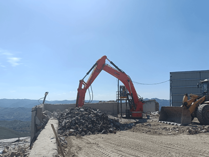 What Maintenance Does a Rock Breaker Need?