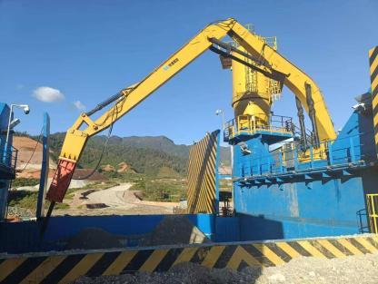 Hitech successfully delivered Ecuador copper mine rockbreaker boom system overseas